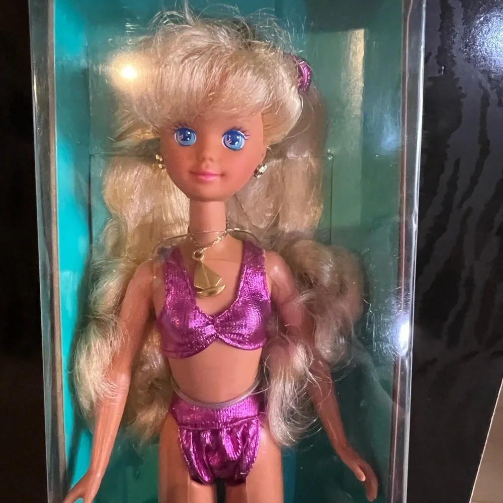 Sun Sensation Skipper in Shimmering Pink 1991 NRFB